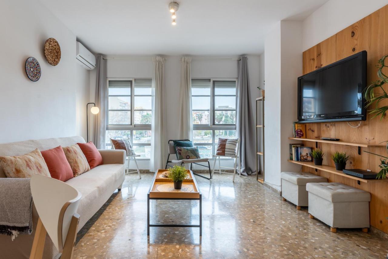 Claveles Apartment By Bossh! Apartments มาลากา ภายนอก รูปภาพ