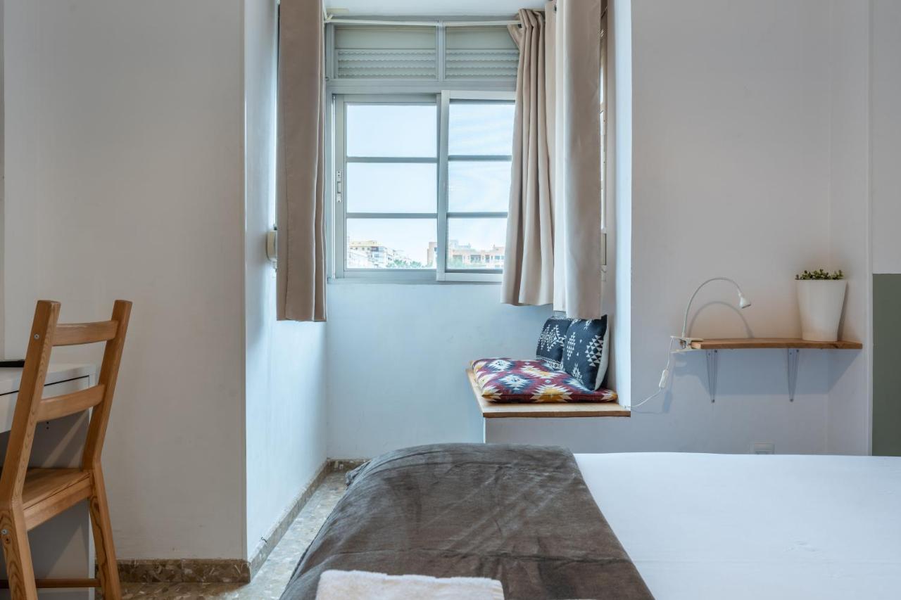 Claveles Apartment By Bossh! Apartments มาลากา ภายนอก รูปภาพ